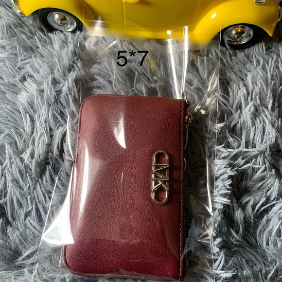 Pack of 100 Clear Resealable Plastic Poly Bags 🆕 - Picture 4 of 6